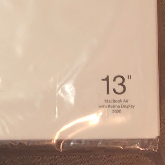 New hard shell incase (case only) fits 13” MacBook Air  2020; not the computer. - Picture 2 of 4